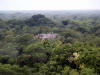 Chichen-Itza-005.jpg (430070 bytes)