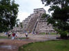Chichen-Itza-001.jpg (453821 bytes)