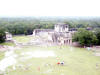Chichen-Itza-003.jpg (272086 bytes)